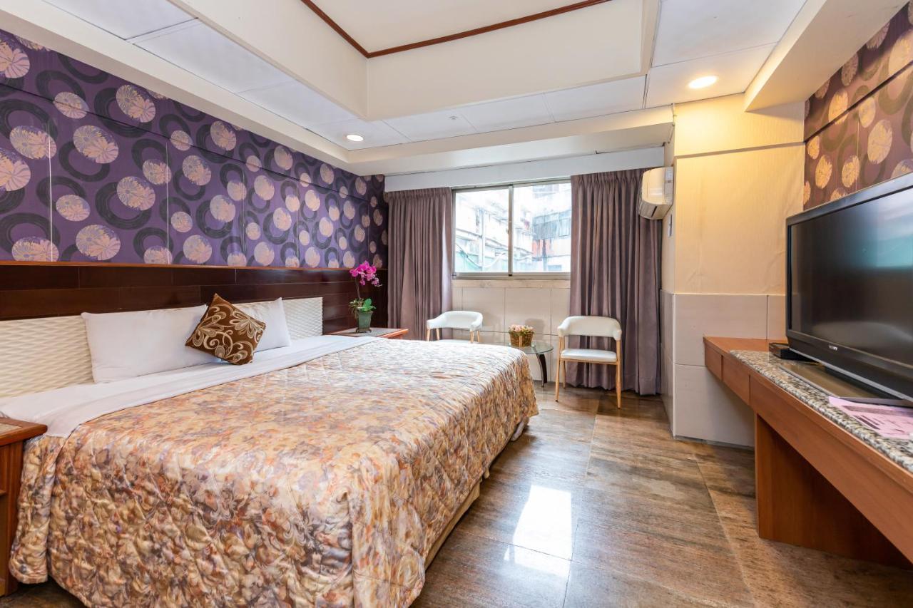 Yi Pin Business Hotel Таоуан Екстериор снимка