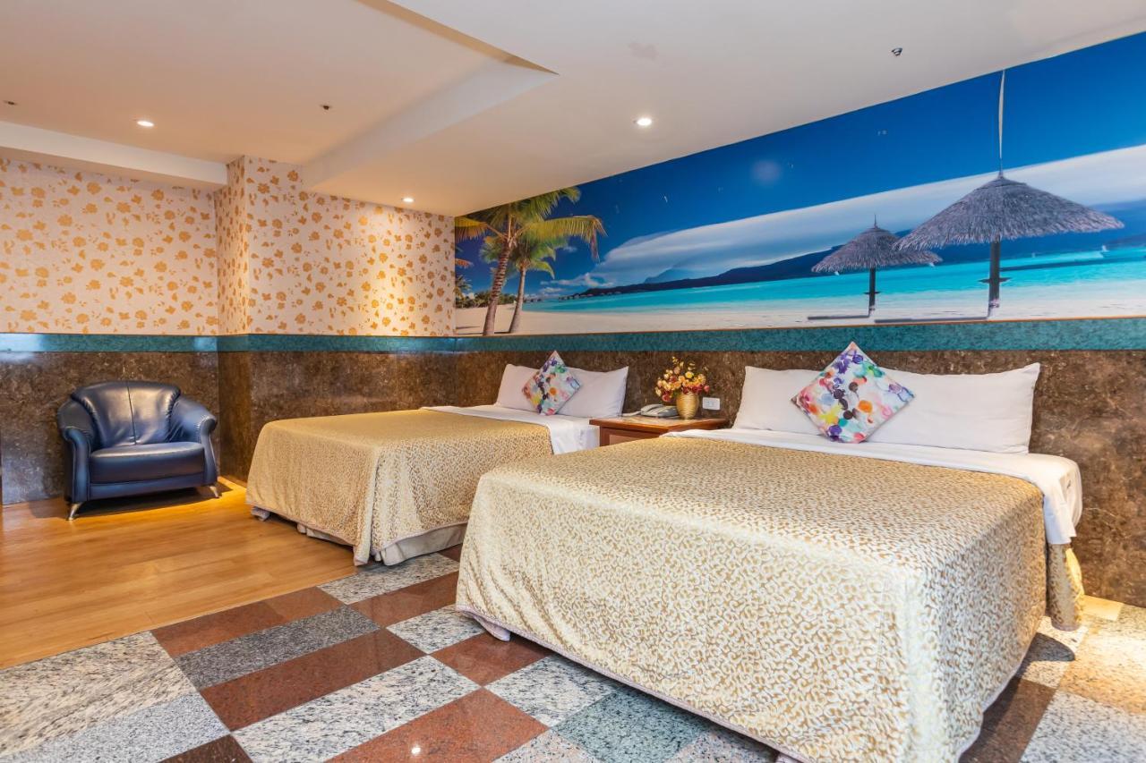 Yi Pin Business Hotel Таоуан Екстериор снимка